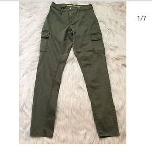 Army Green Pants 🌵